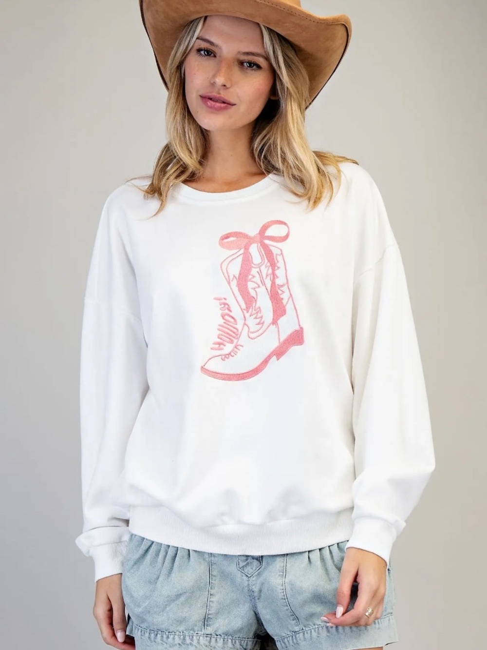 NWT Embroidered Western Howdy Boot Sweatshirt